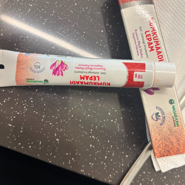 Kumkumaadi Lepam - Ayurvedic Spot Correction Cream